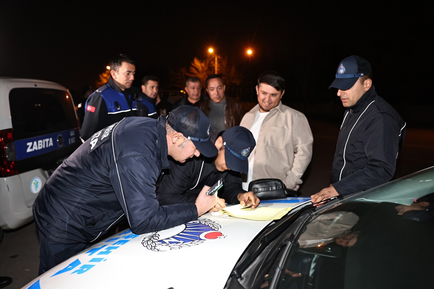 büyükşehir zabıta’dan kayıt dışı gıdaya gece operasyonu (4)