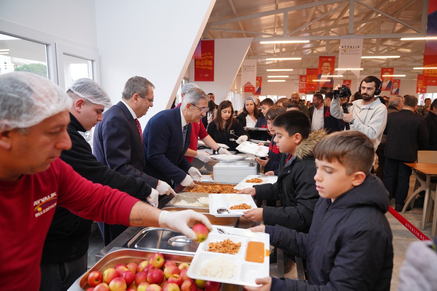 ayvalık belediyesi ikinci “Öğrenci lokantası” hizmete girdi (5)