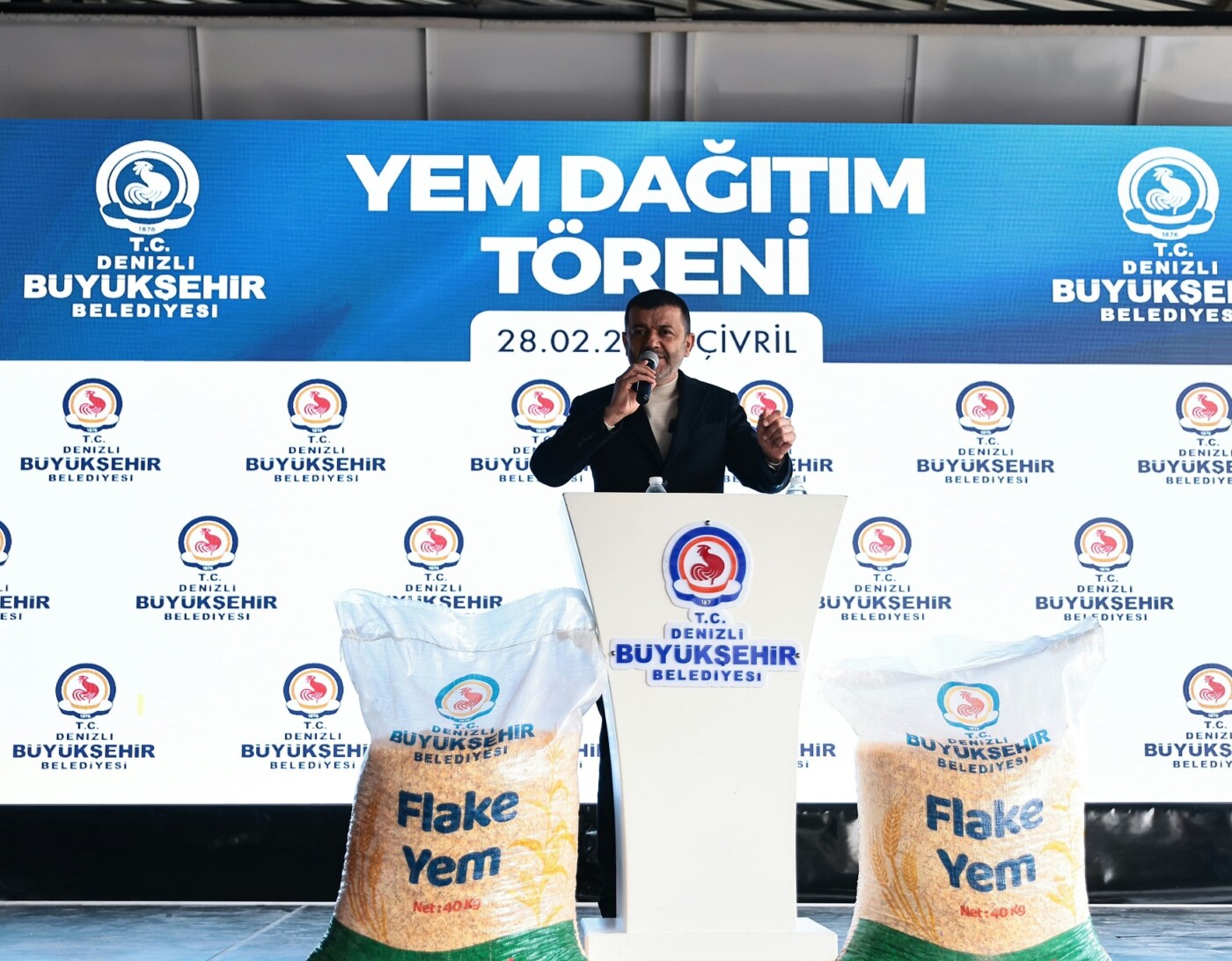 başkan Çavuşoğlu üreticinin yüzünü güldürmeye devam ediyor (3)