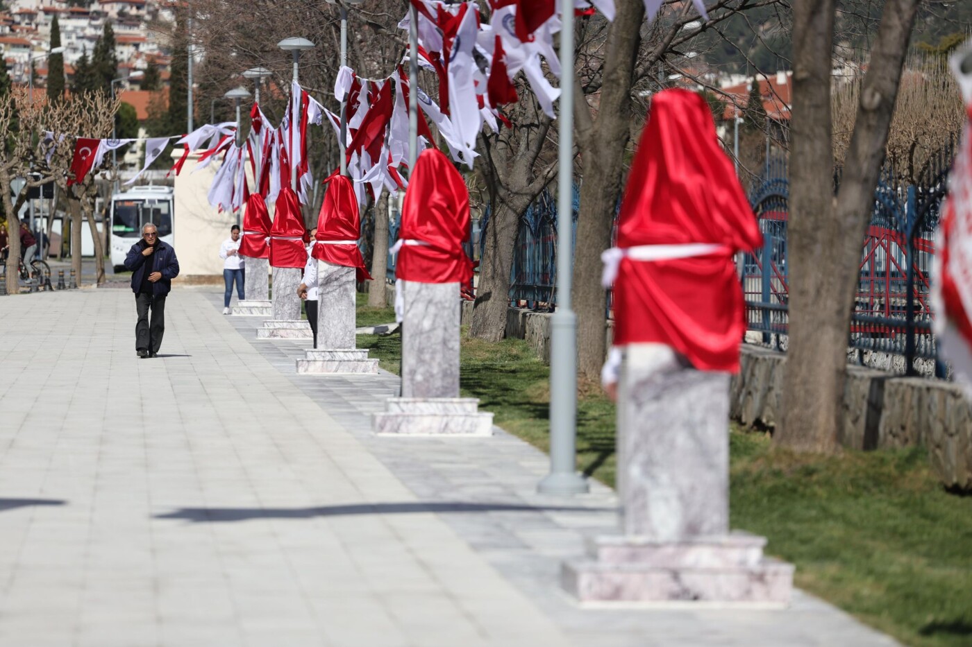 büyükşehir, sağlık emekçilerini Ölümsüzleştirdi (5)
