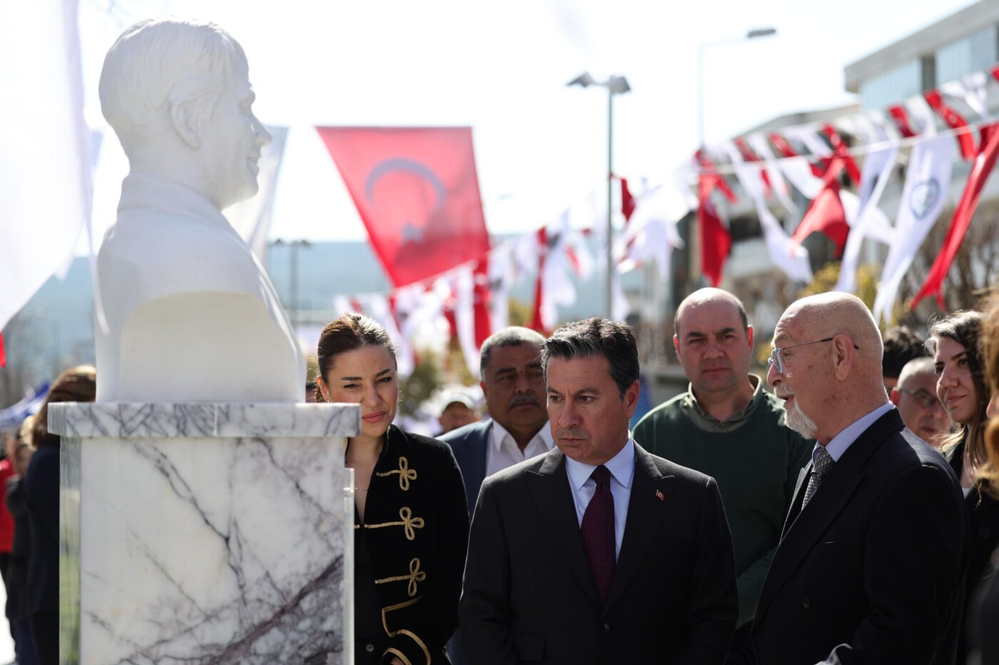 büyükşehir, sağlık emekçilerini Ölümsüzleştirdi (7)