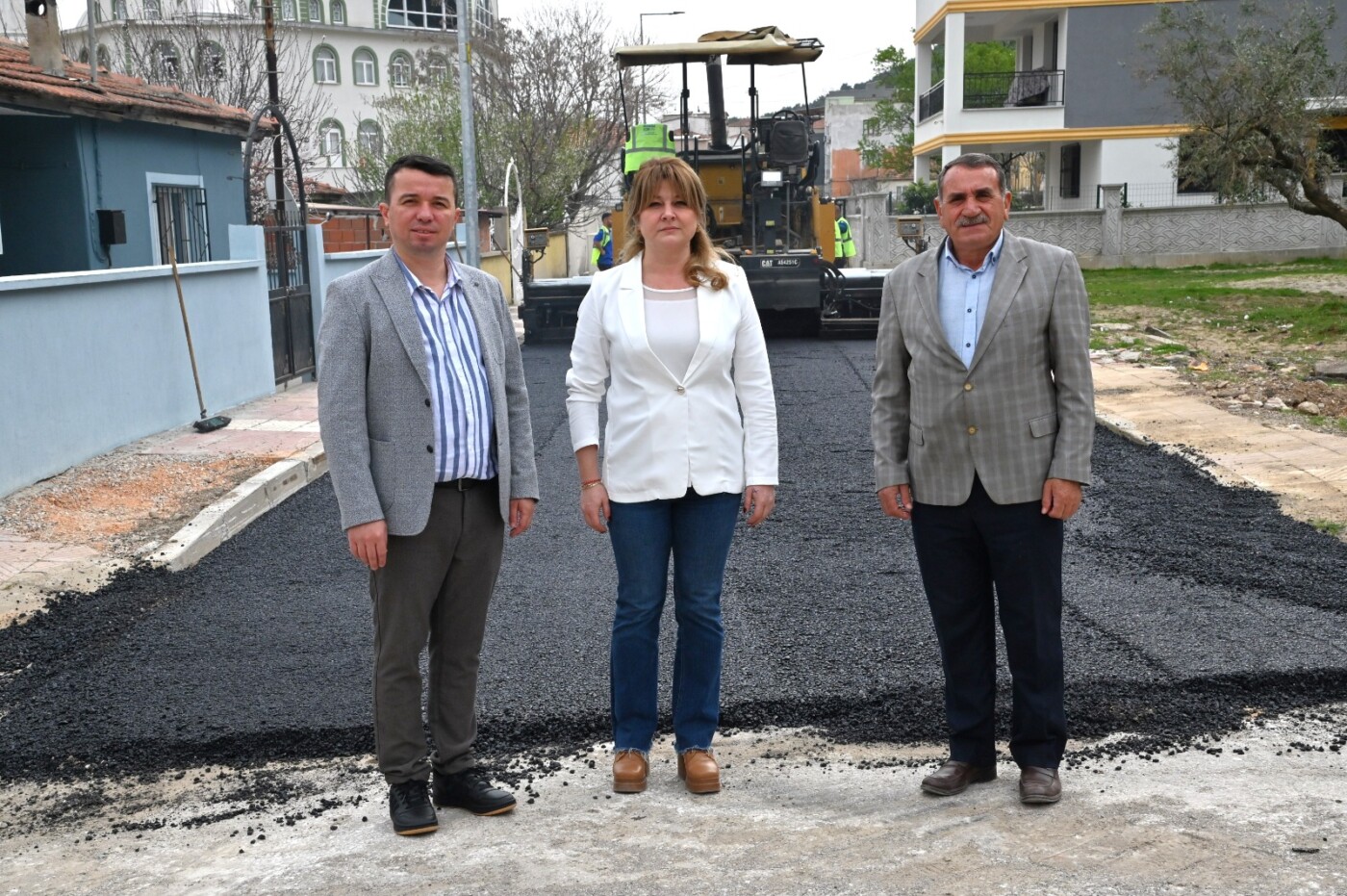 büyükşehir, turgut Özal mahallesi’nin yollarını yeniliyor (4)