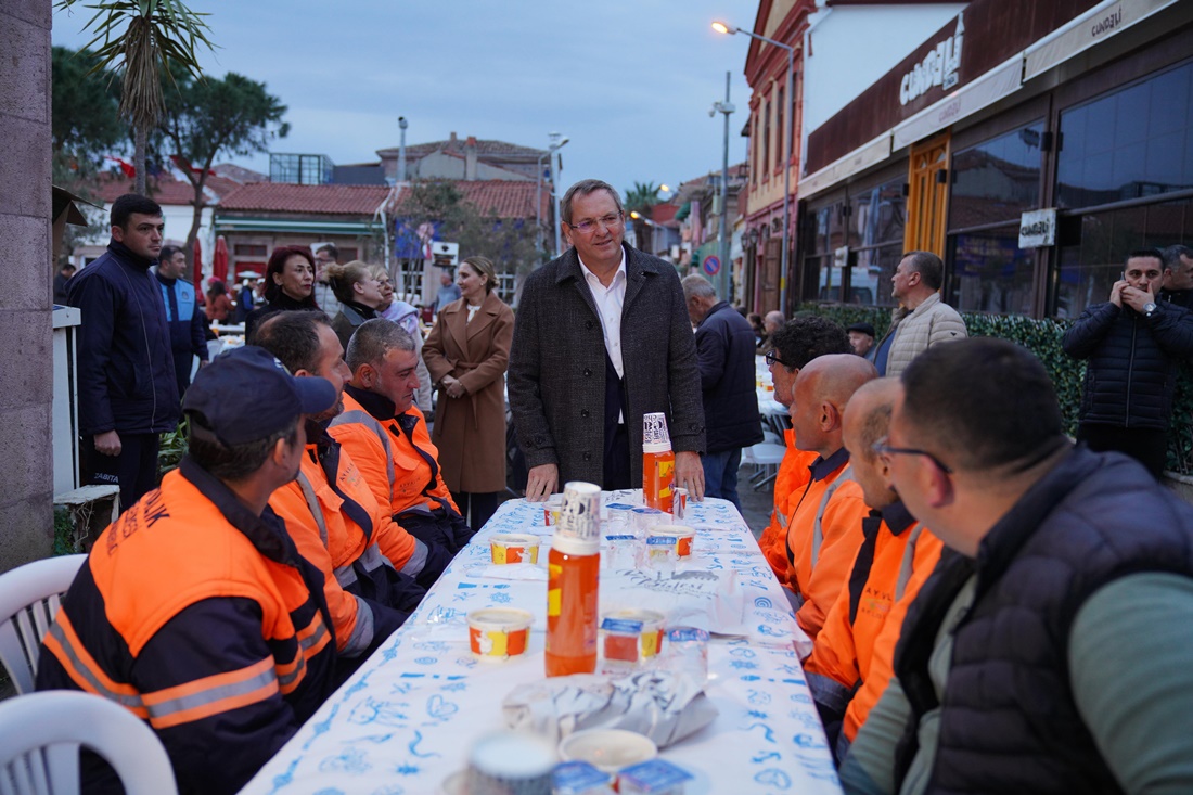 cunda adasındaki iftara binler katıldı… (5)
