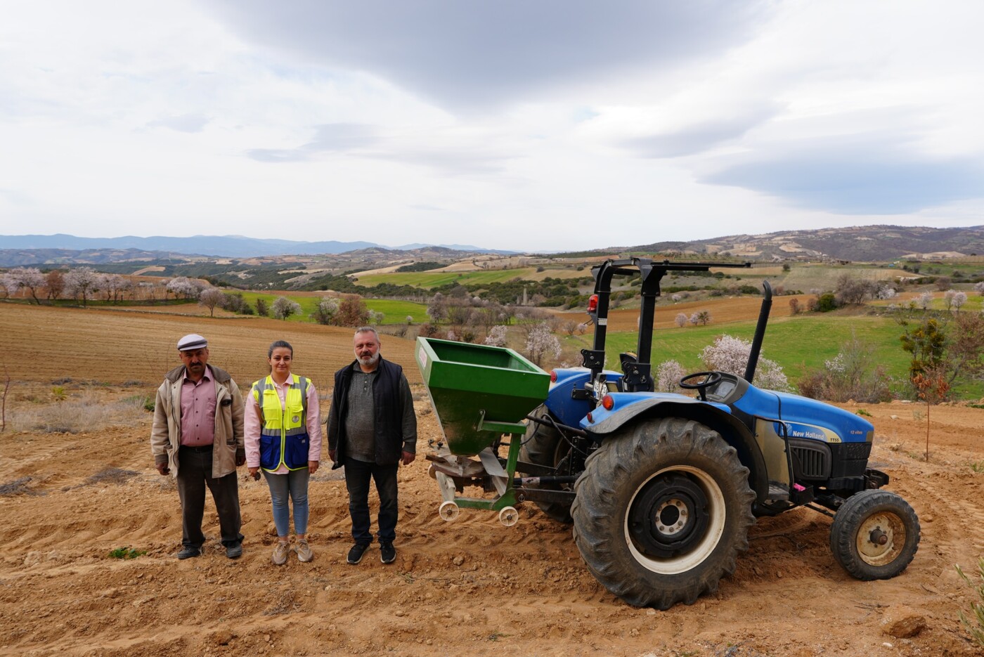 denizli’de çiftçinin yüzü büyükşehirle gülüyor (1)