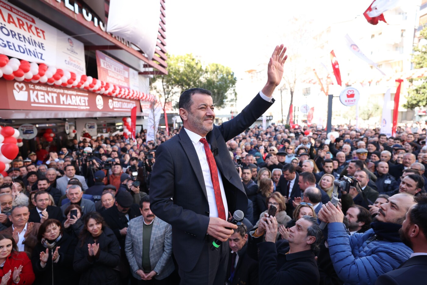 BİR YIL, YÜZLERCE DOKUNUŞ; DENİZLİ’DE UMUDU BÜYÜTEN BELEDİYECİLİK (3)