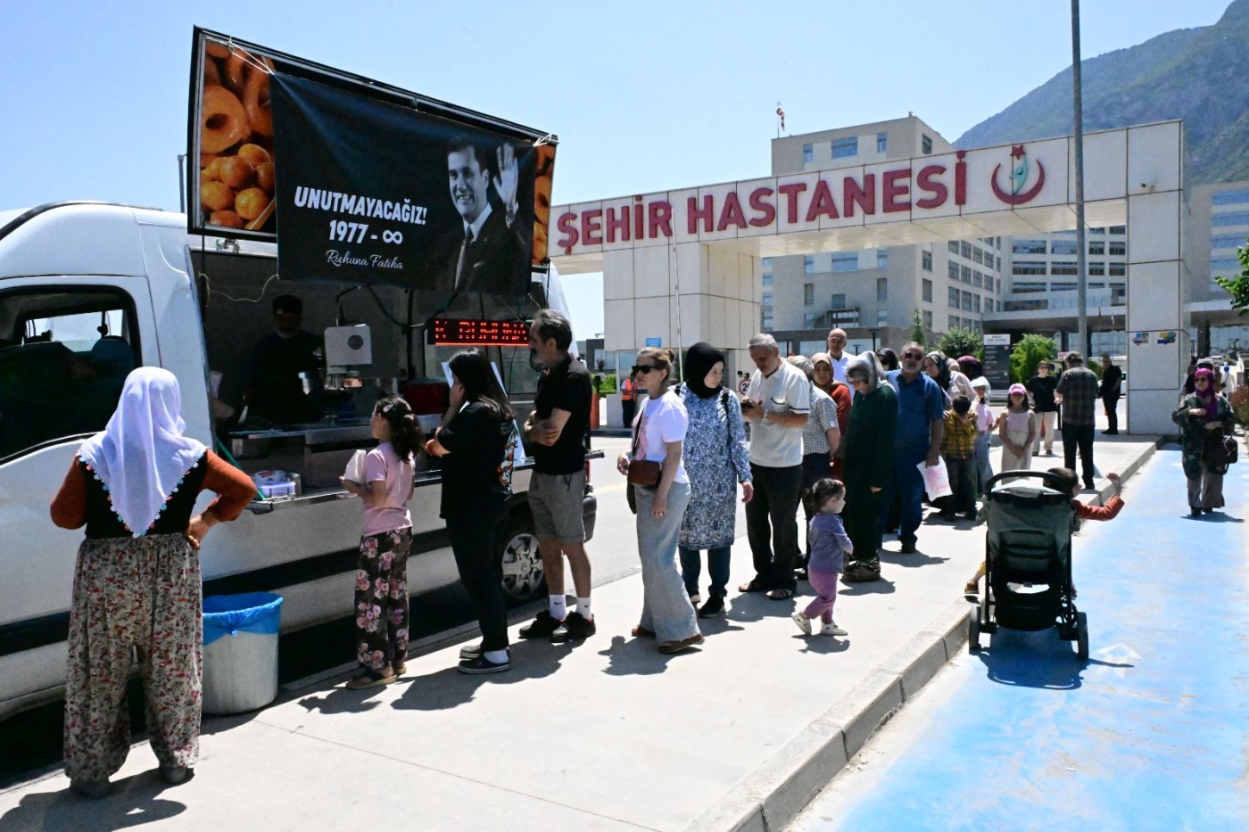 Başkanımız Ferdi Zeyrek dualar ve hayırlarla anıldı (2)