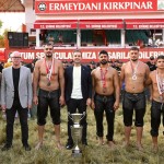 kurtderelinin_torunlari_baskan_akinla_zirveye_yuruyor_7